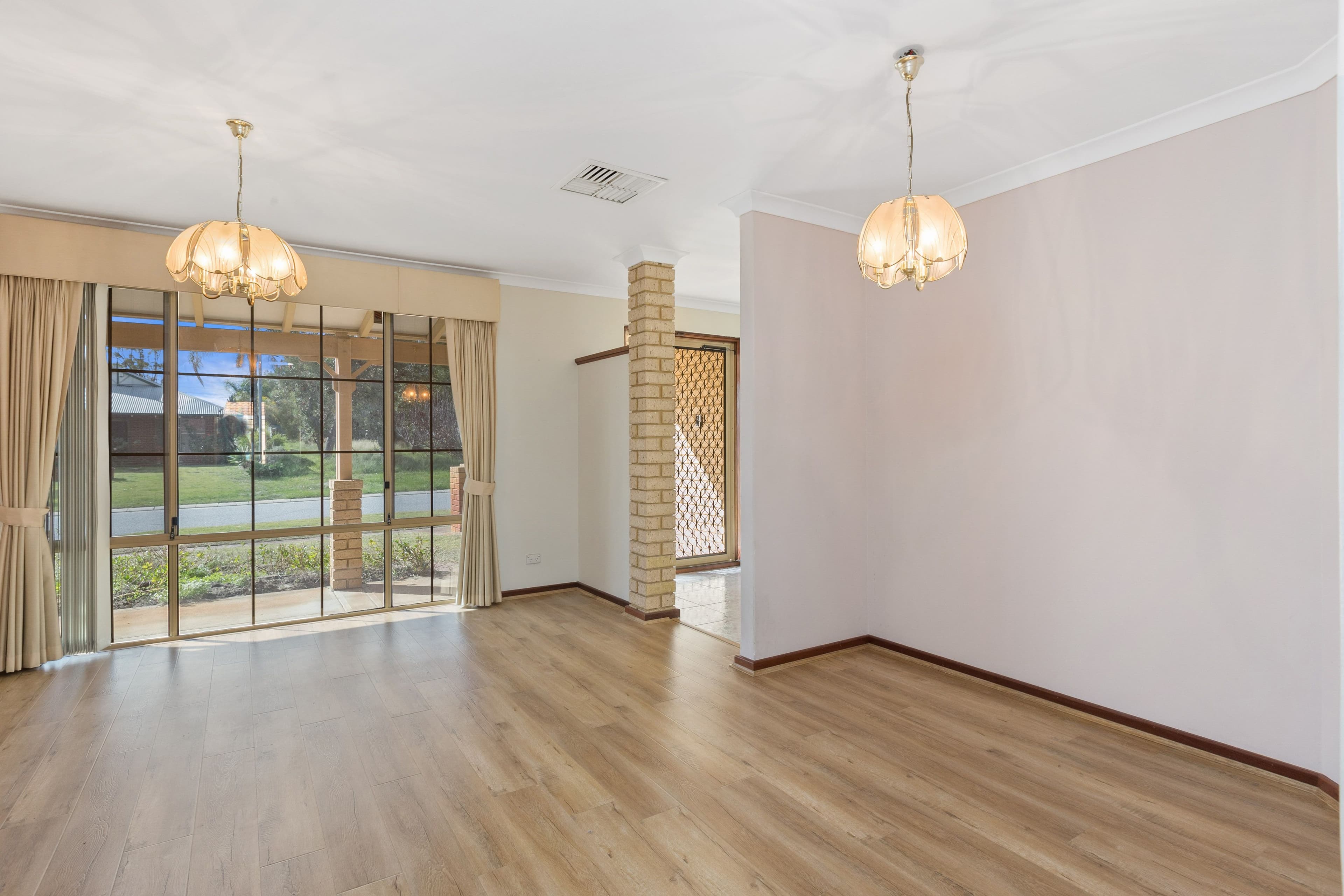 10 Sandridge Street, Gosnells WA 6110, Gosnells - Thumbnail 2