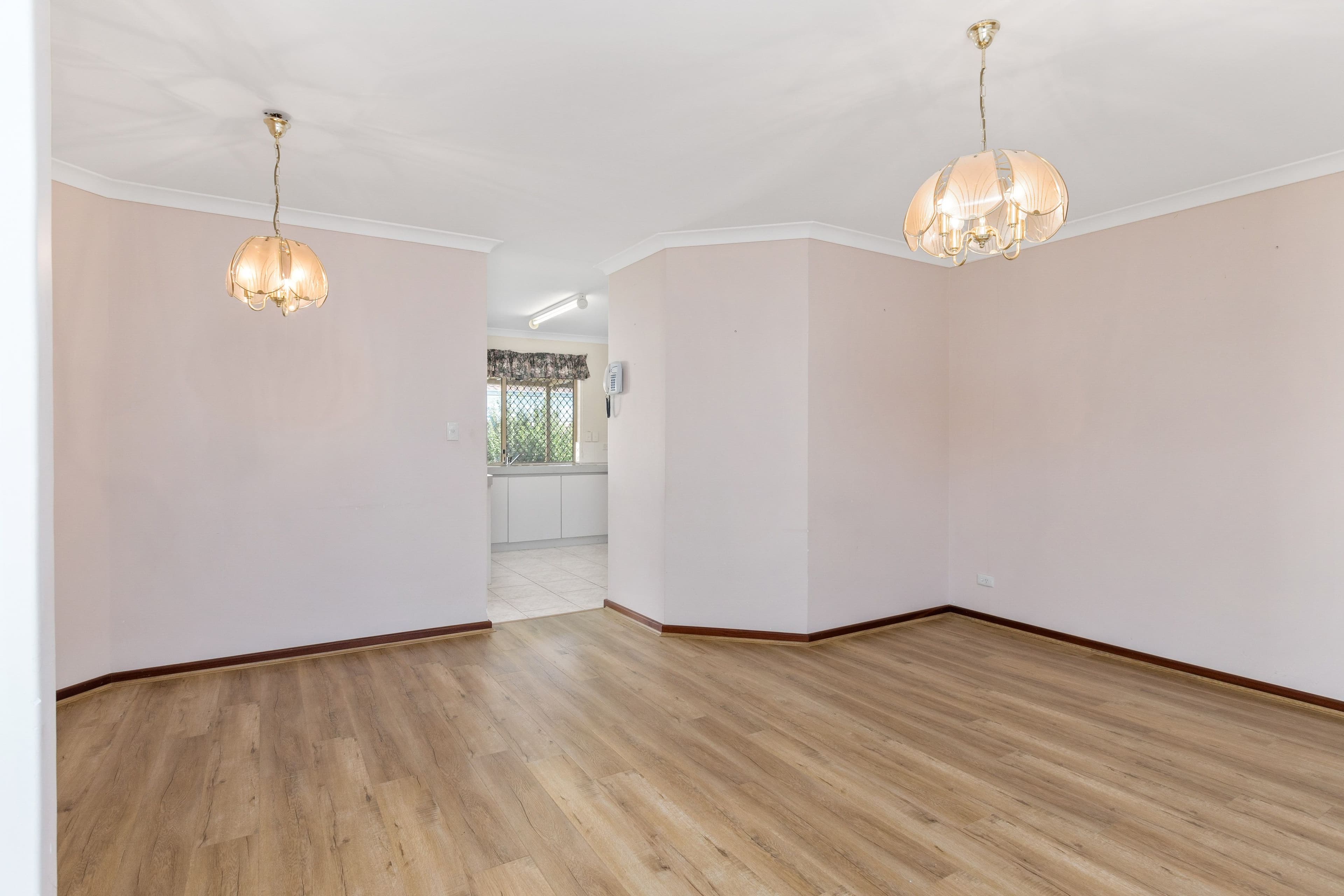 10 Sandridge Street, Gosnells WA 6110, Gosnells - Thumbnail 4