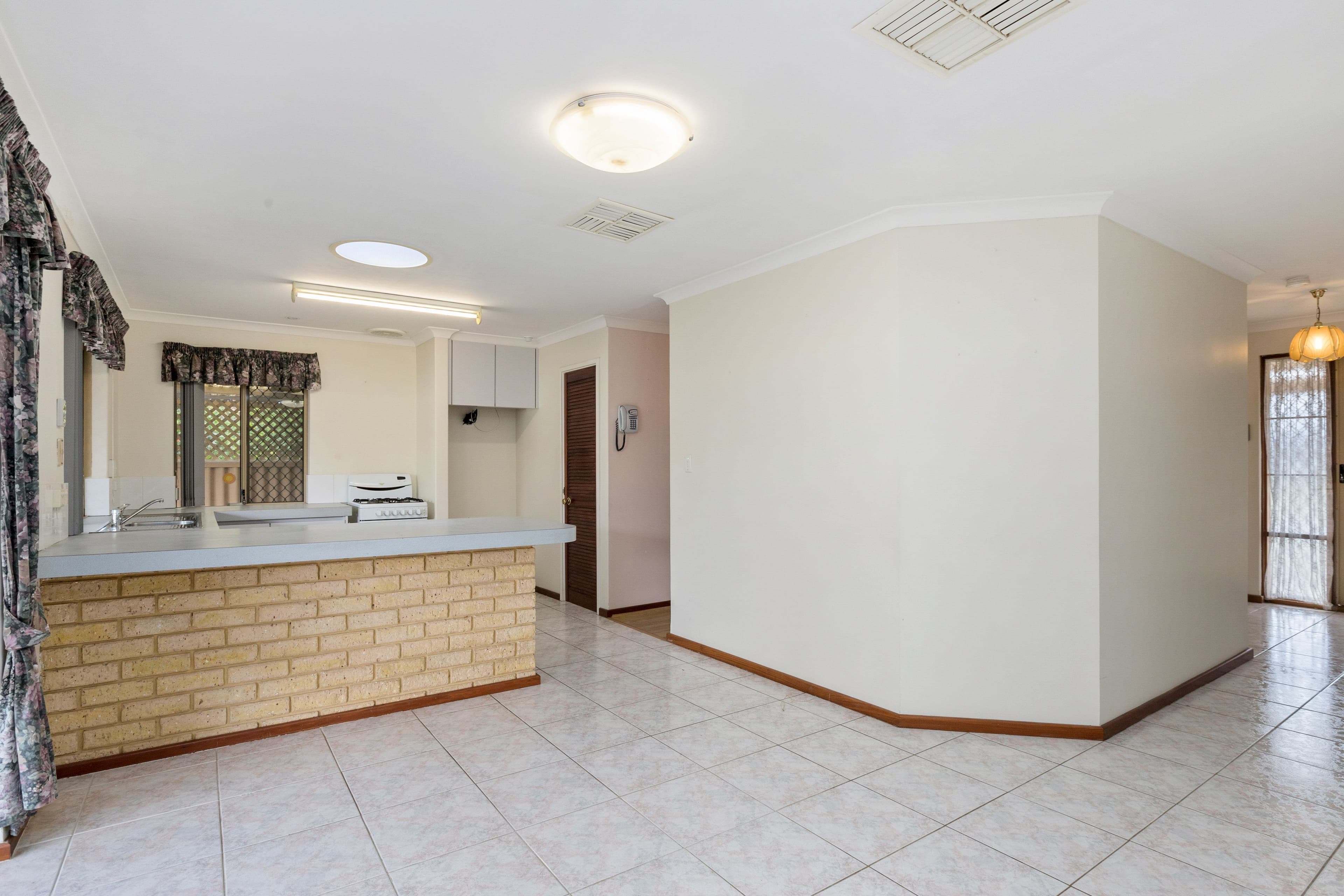 10 Sandridge Street, Gosnells WA 6110, Gosnells - Thumbnail 6