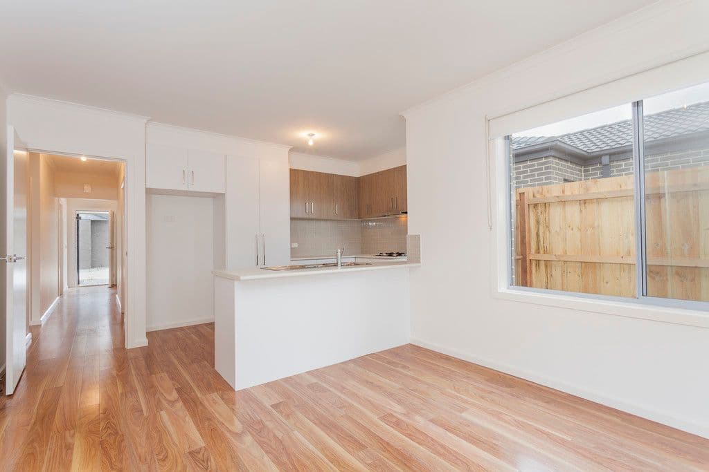 31-33 Helms Street, NEWCOMB VIC 3219, Newcomb - Thumbnail 2