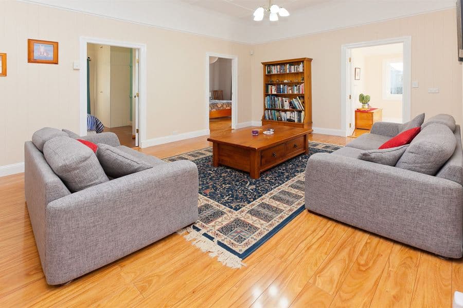 19 Framont Avenue, HOLLAND PARK QLD 4121, Holland Park - Thumbnail 4