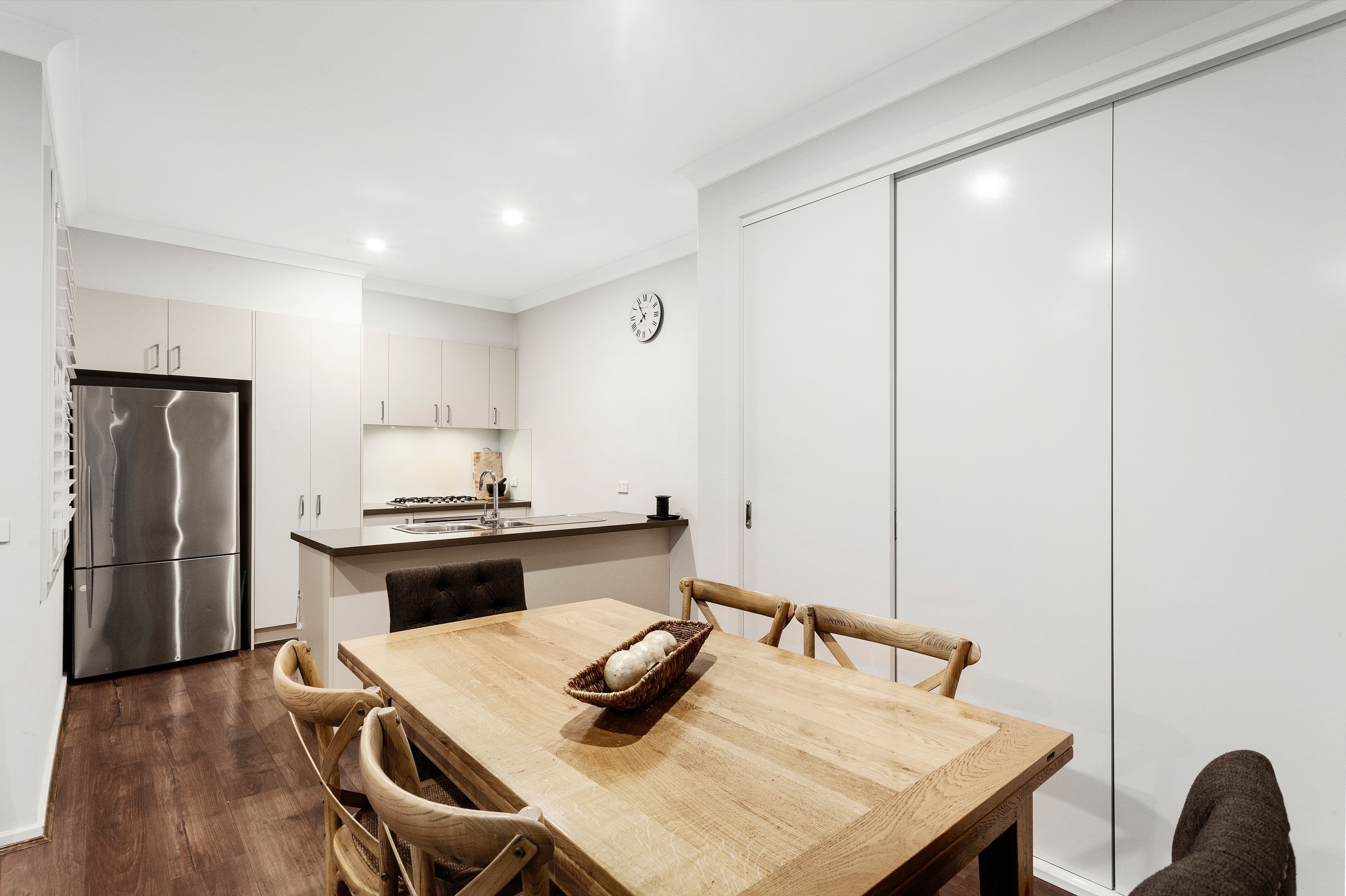 2B Eleebana Avenue, Hughesdale VIC 3166, Hughesdale - Thumbnail 5