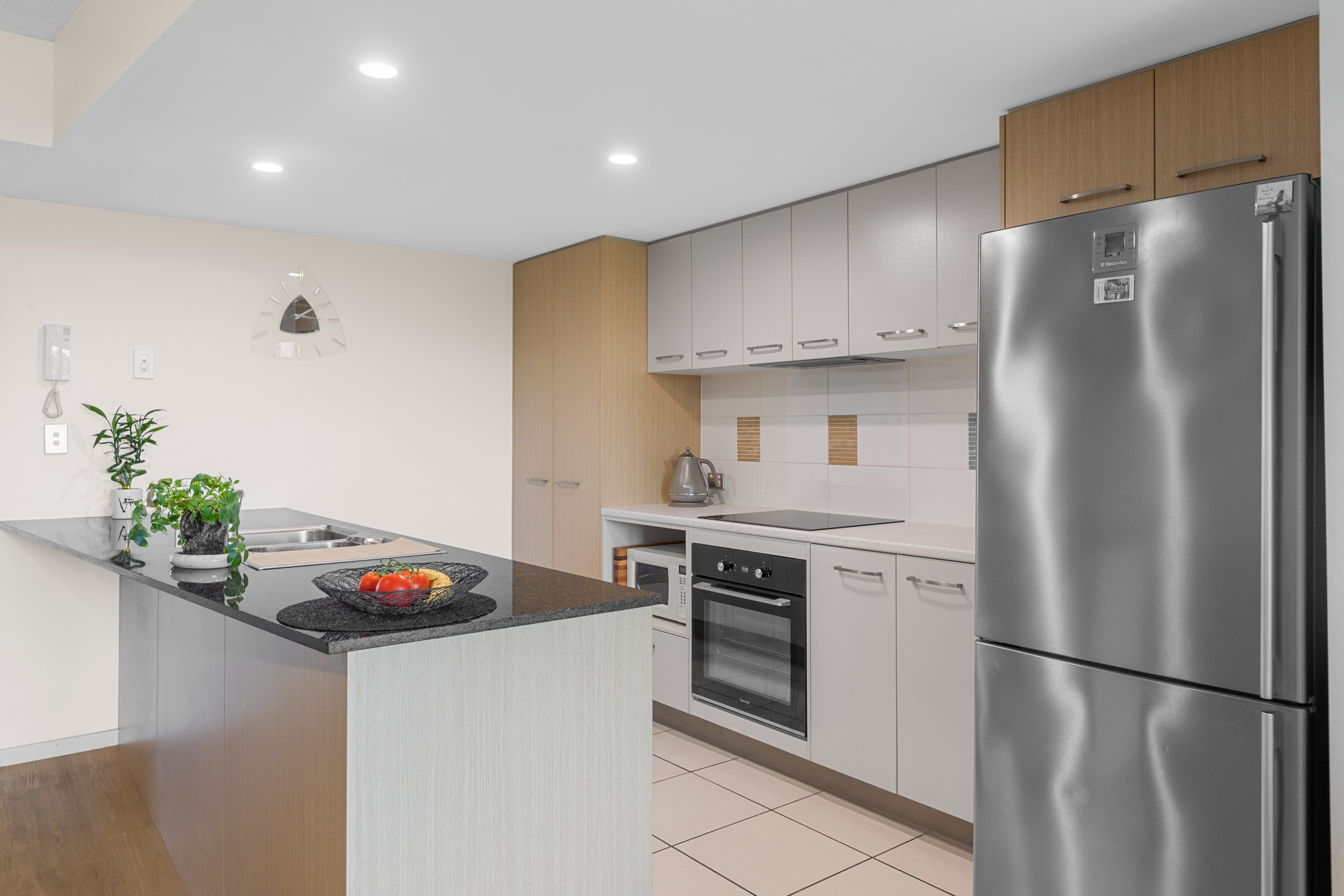 10 Grand Parade, Kawana Island QLD 4575, Kawana Island - Thumbnail 2