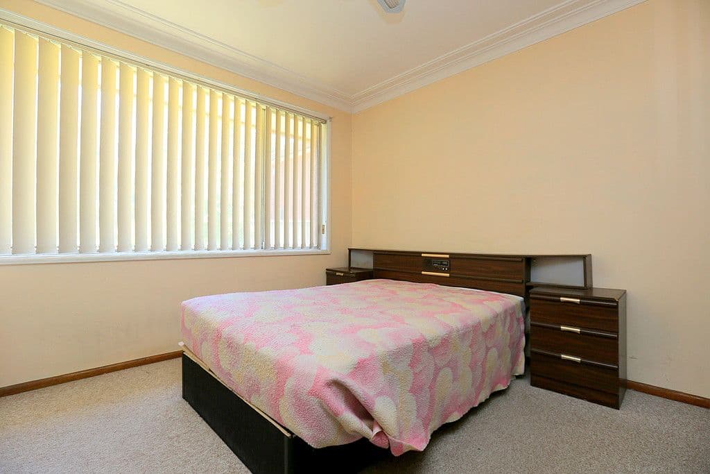 37 Sevenoaks Crescent, Bass Hill - Thumbnail 6