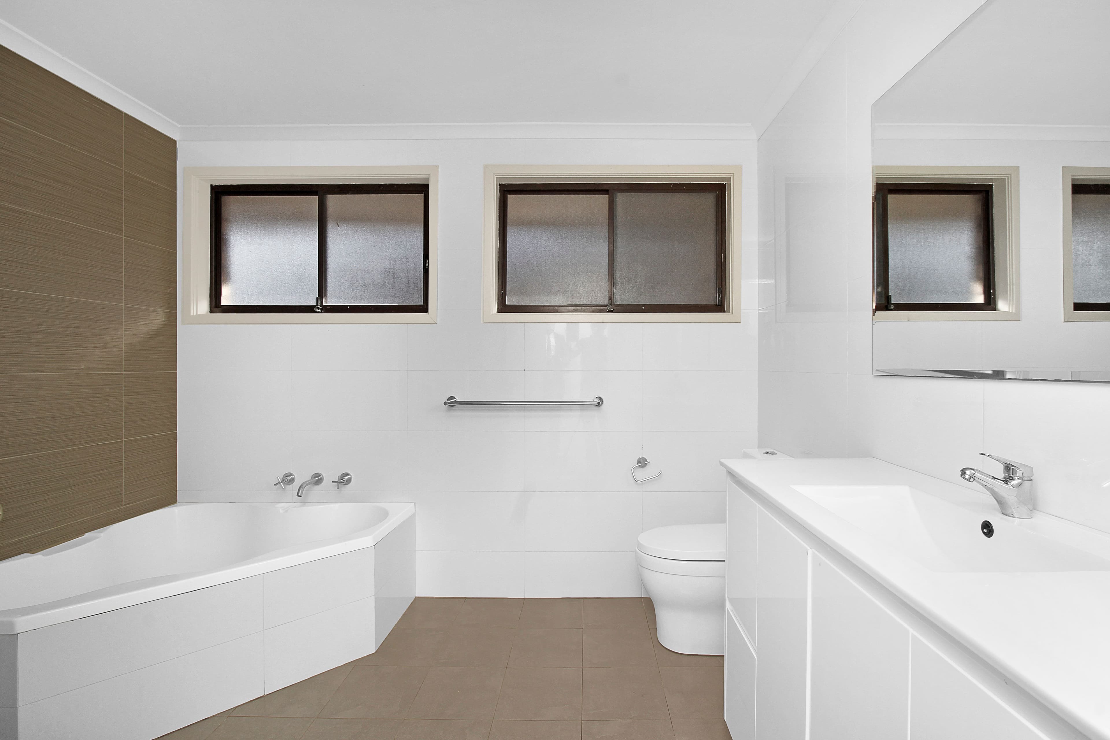 8 Manna Place, Bossley Park NSW 2176, Bossley Park - Thumbnail 3