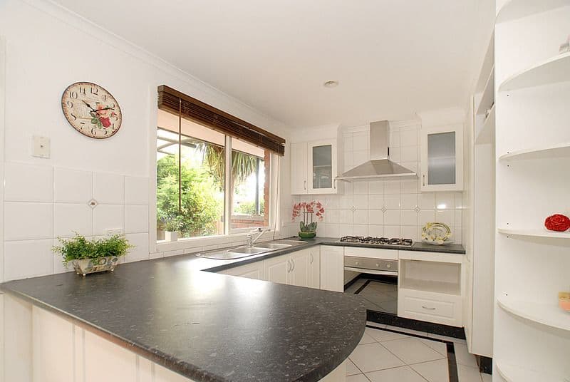 8 Pejaro Place, ENDEAVOUR HILLS VIC 3802, Endeavour Hills - Thumbnail 6