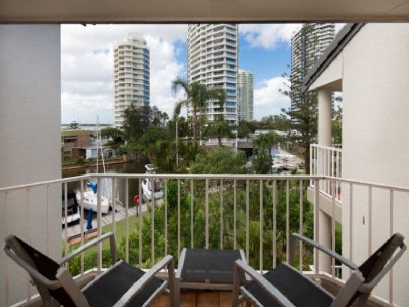 37 Bayview Street, RUNAWAY BAY QLD 4216, Runaway Bay - Thumbnail 2