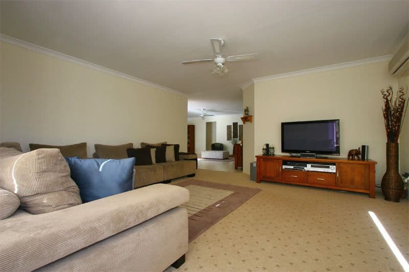 2/102 Alexander Drive, Highland Park, QLD, 4211, Highland Park - Thumbnail 6