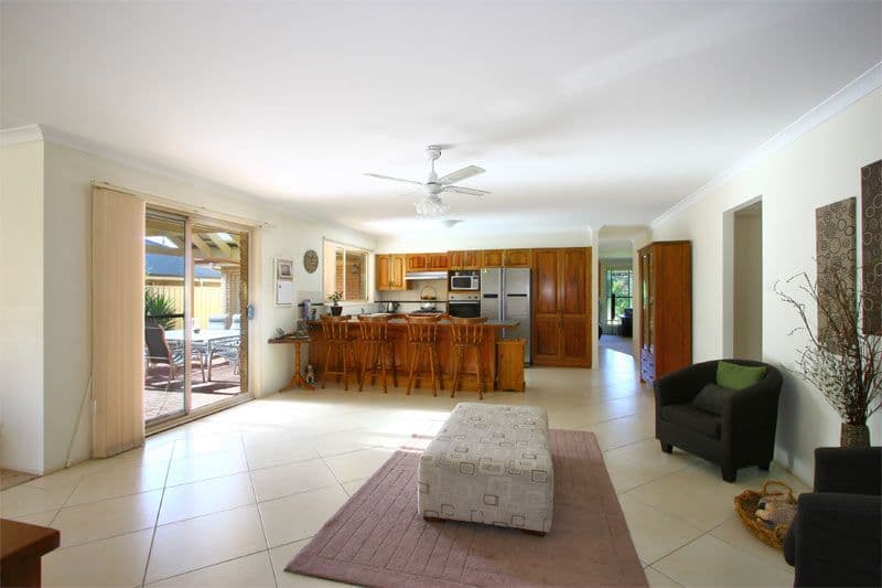 2/102 Alexander Drive, Highland Park, QLD, 4211, Highland Park - Thumbnail 8