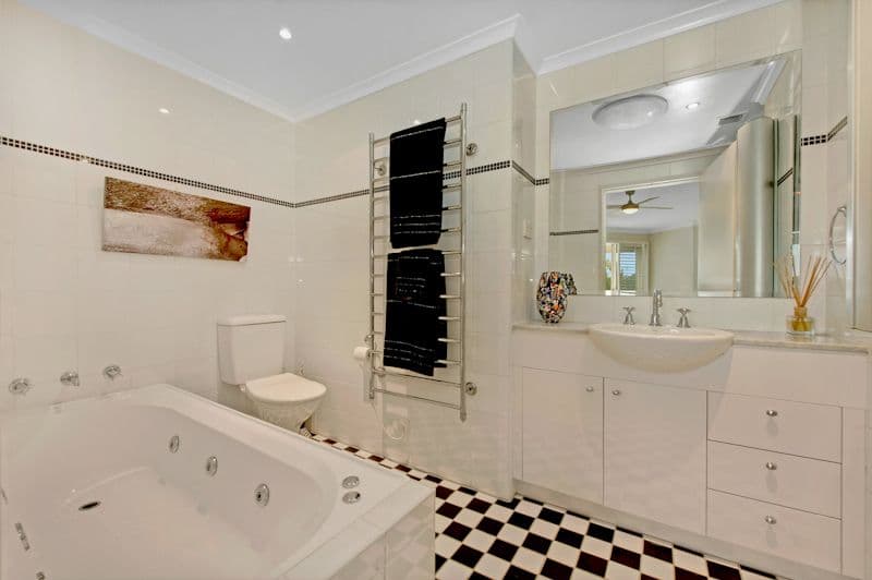 2 Fryar Place, HUNTLEYS COVE NSW 2111, Huntleys Cove - Thumbnail 6