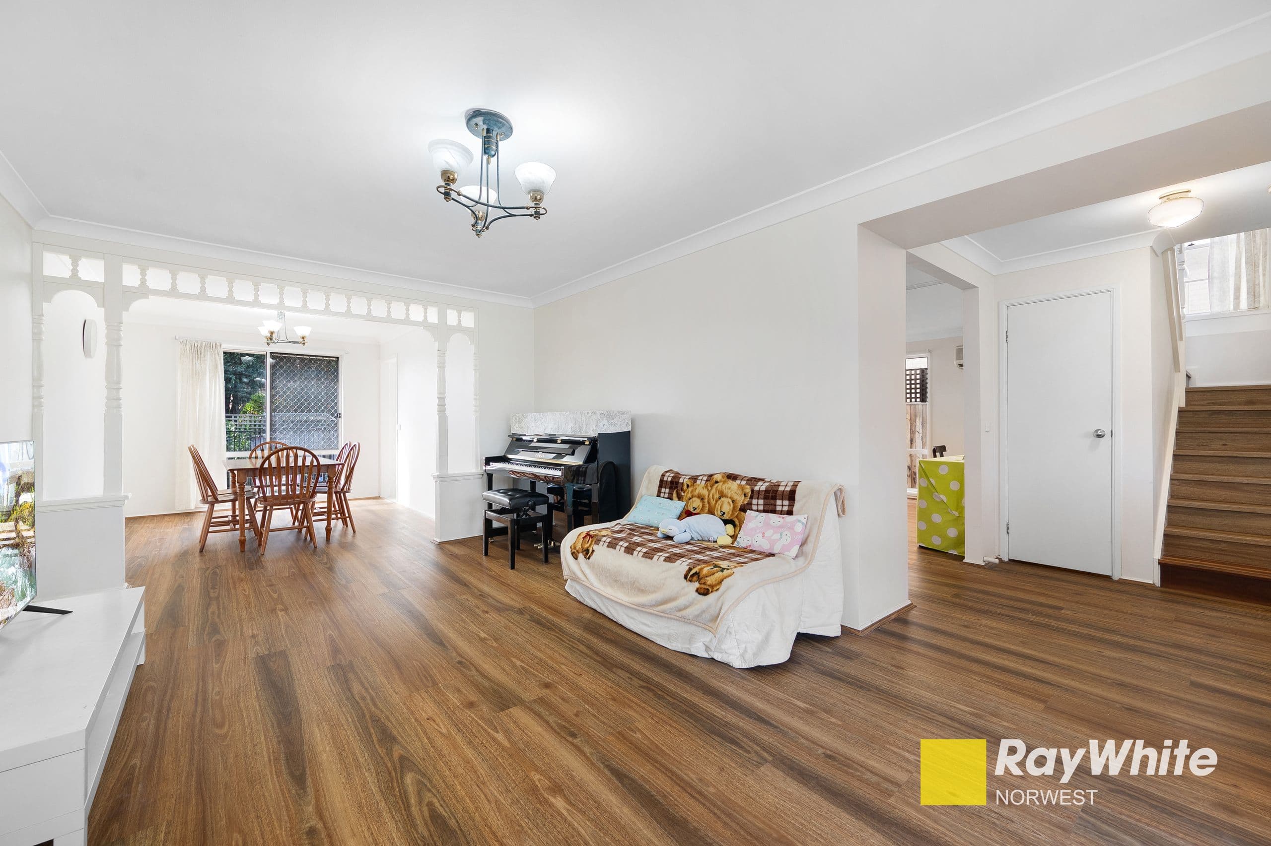 41 Knightsbridge Avenue, Glenwood NSW 2768, Glenwood - Thumbnail 2