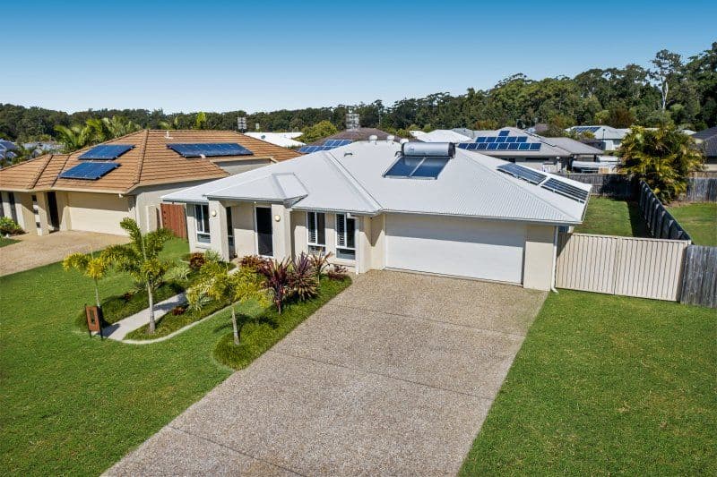 21 Maidenhair Drive, Beerwah QLD 4519, Beerwah - Thumbnail 2