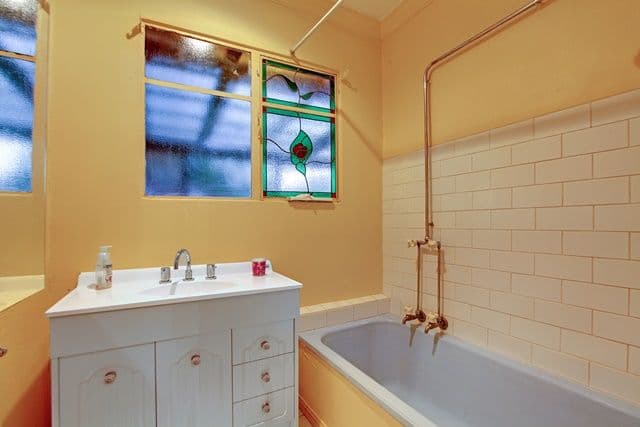 16 Nisbett Street, Reservoir VIC 3073, Reservoir - Thumbnail 4