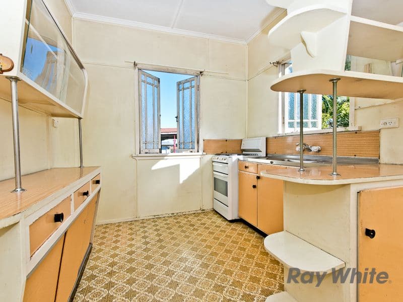 212 Webster Road, Stafford QLD 4053, Stafford - Thumbnail 4