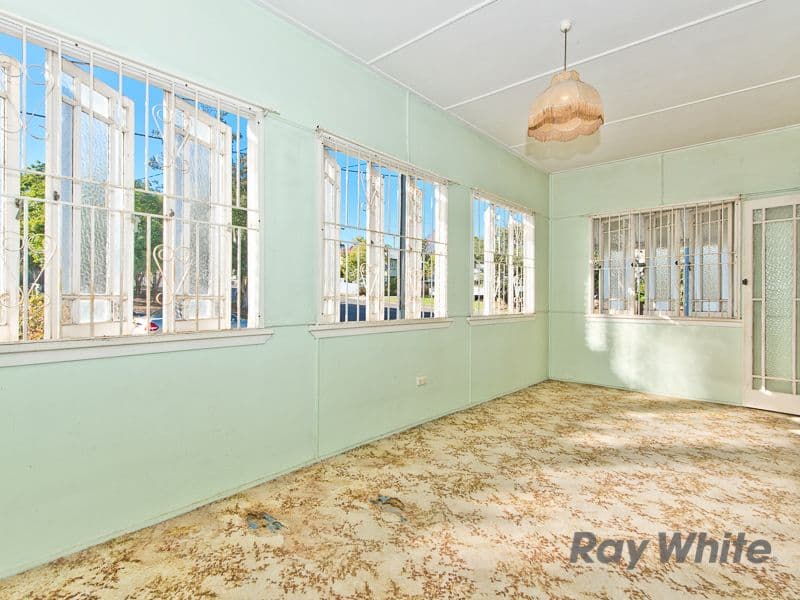 212 Webster Road, Stafford QLD 4053, Stafford - Thumbnail 5