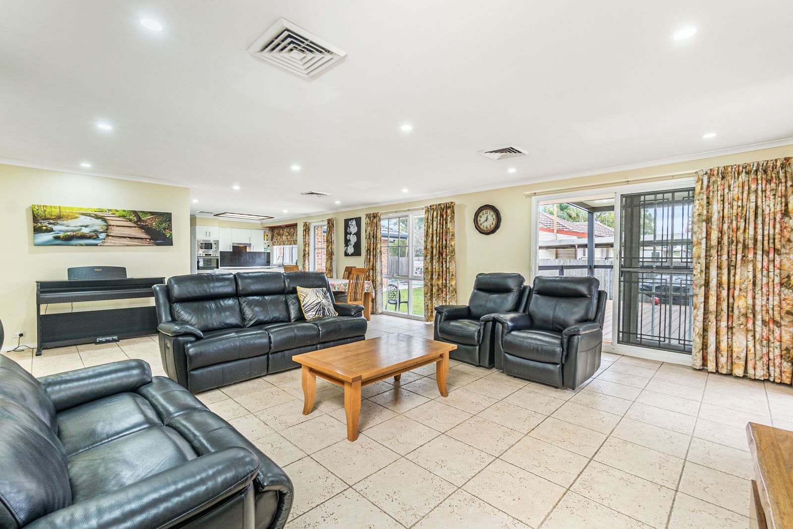13 Carter Street, Seven Hills NSW 2147, Seven Hills - Thumbnail 2
