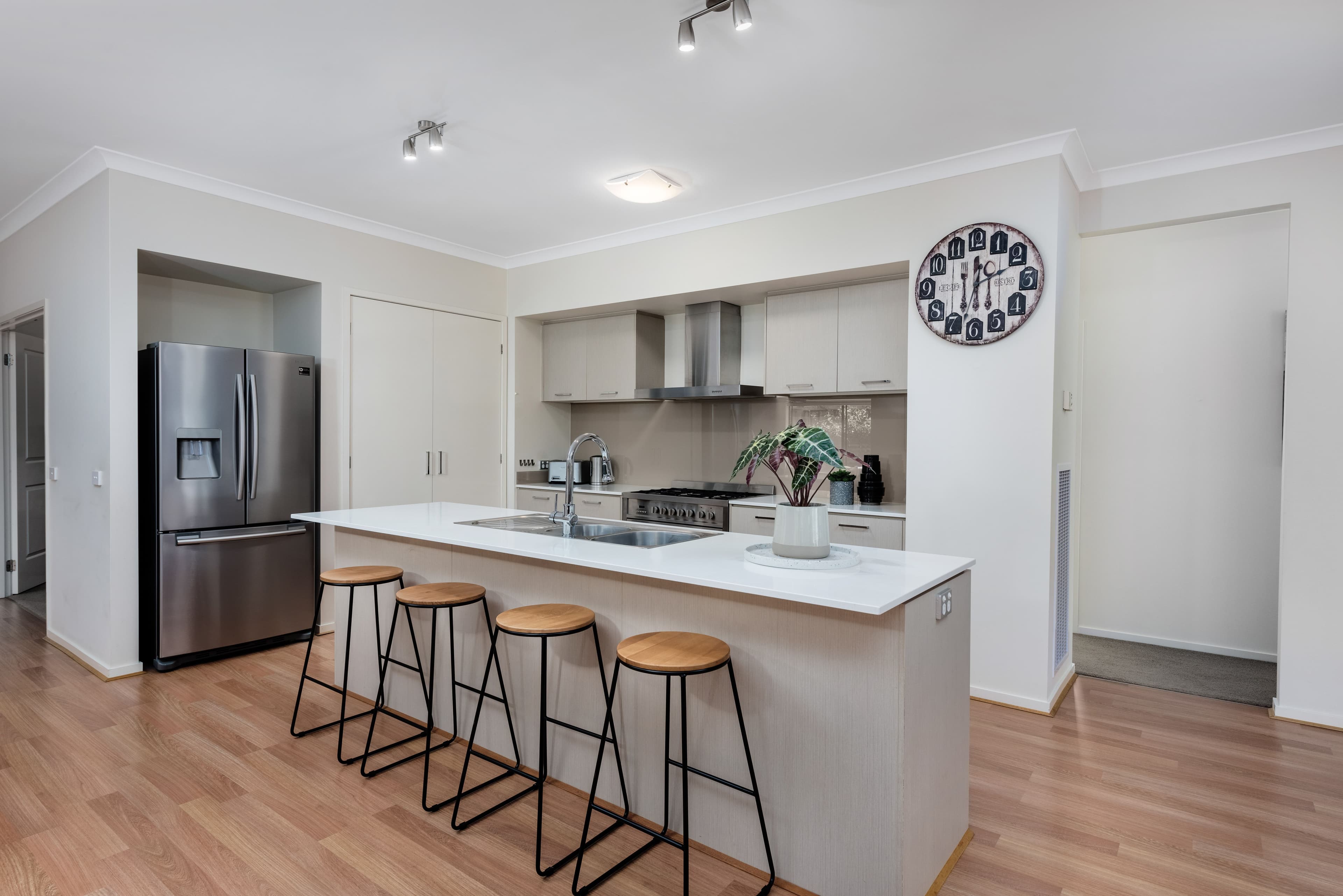 24 Cairn Drive, South Morang VIC 3752, South Morang - Thumbnail 7