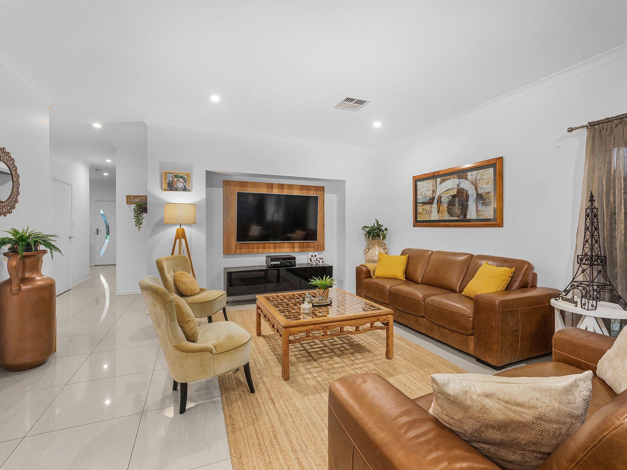 64 Greenview Avenue, South Ripley QLD 4306, South Ripley - Thumbnail 5