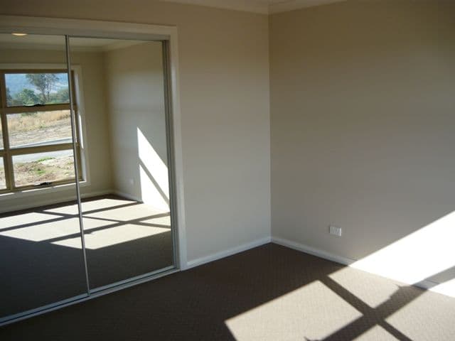11 Lawson Circuit, LAVINGTON NSW 2641, Lavington - Thumbnail 6