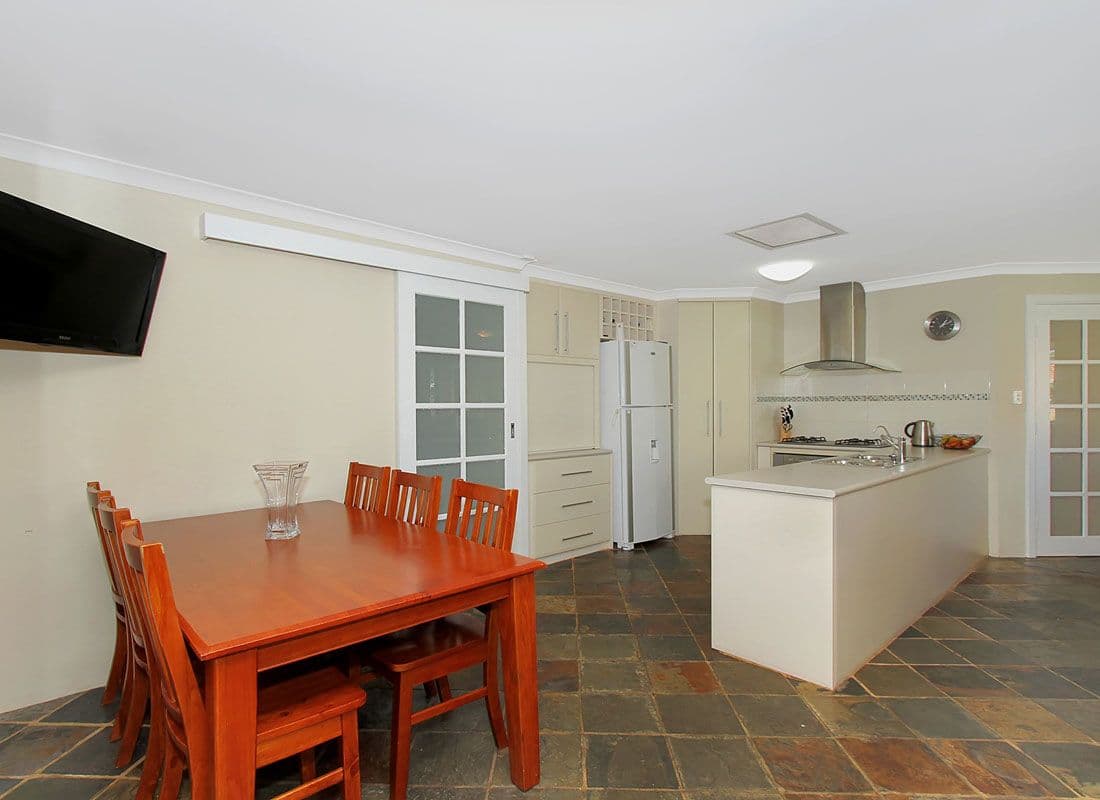 4 Quarram Way, GOSNELLS WA 6110, Gosnells - Thumbnail 4