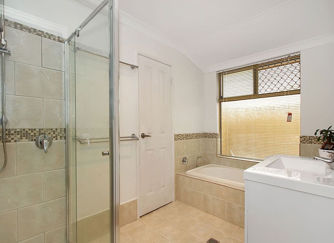 4 Quarram Way, GOSNELLS WA 6110, Gosnells - Thumbnail 5