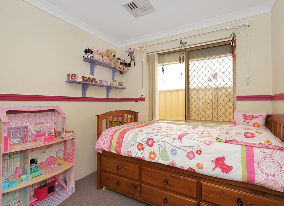4 Quarram Way, GOSNELLS WA 6110, Gosnells - Thumbnail 8