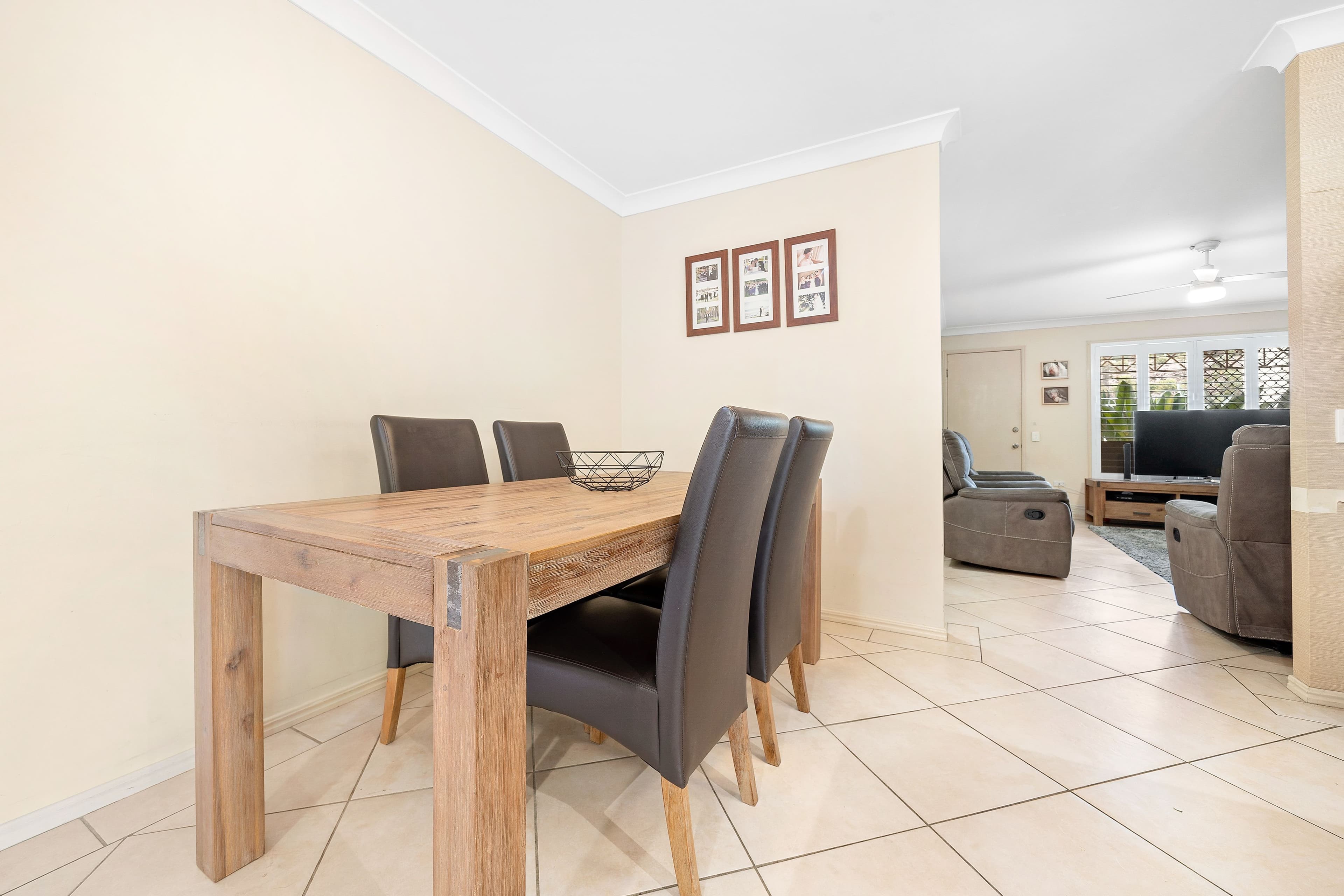 18 Chatfield Street, Edens Landing QLD 4207, Edens Landing - Thumbnail 7
