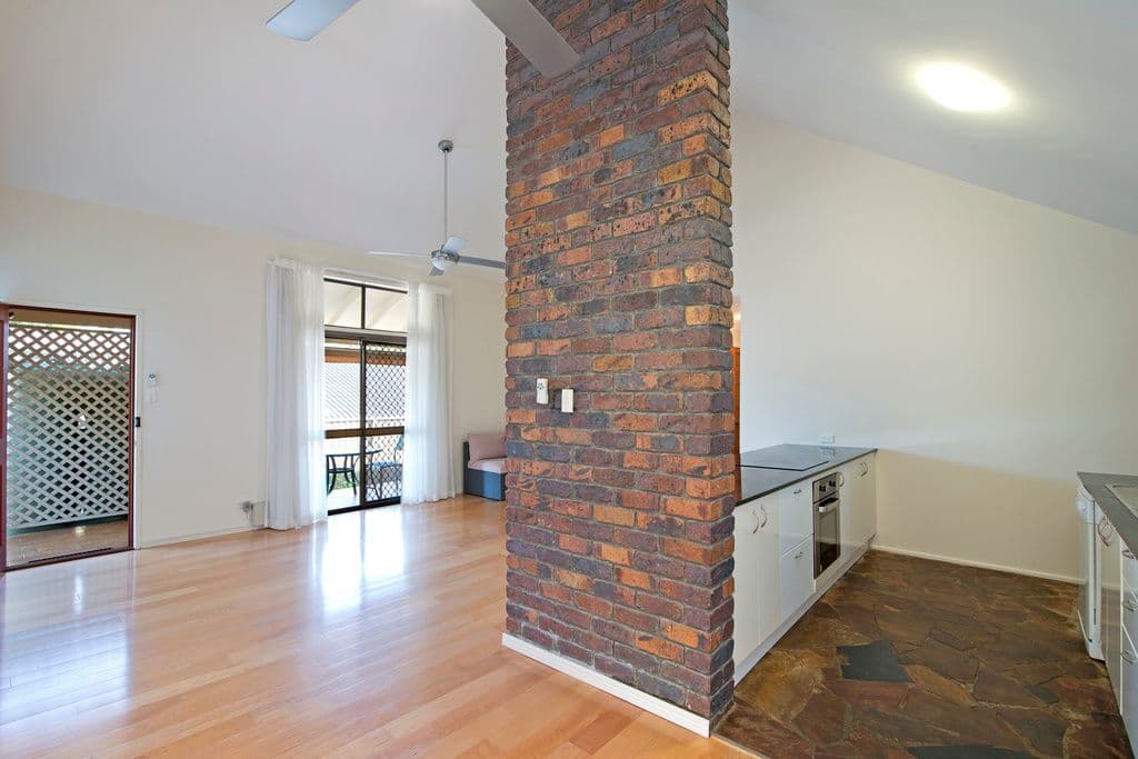 17 Hillcrest Avenue, Tugun QLD 4224, Tugun - Thumbnail 3