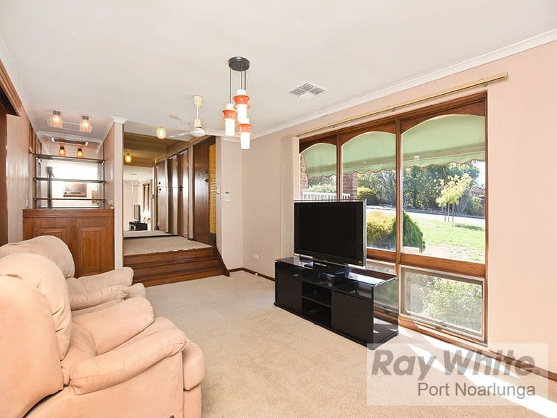 74 Teusner Drive, Morphett Vale SA 5162, Morphett Vale - Thumbnail 2