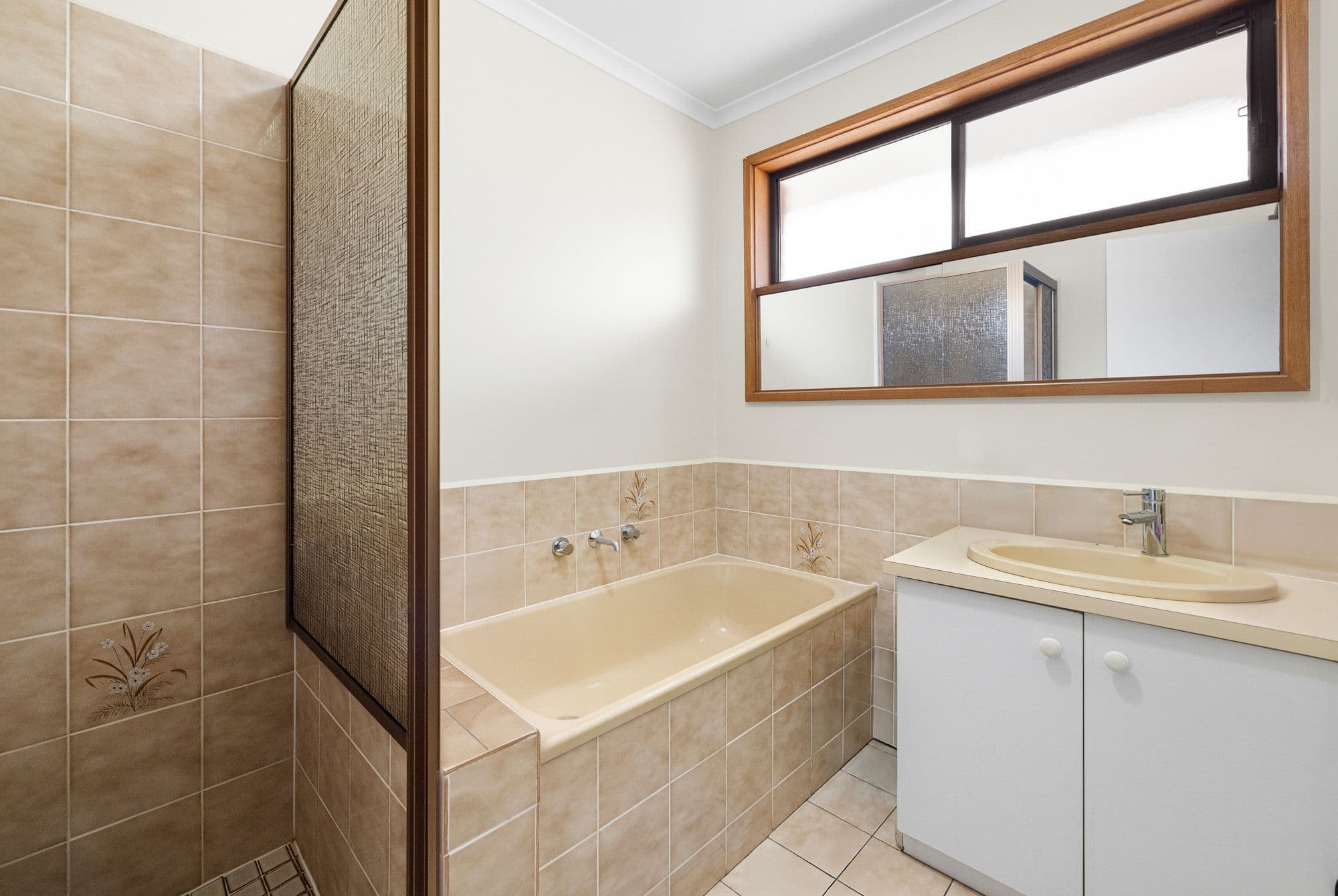 2 Miner Court, Werribee VIC 3030, Werribee - Thumbnail 4