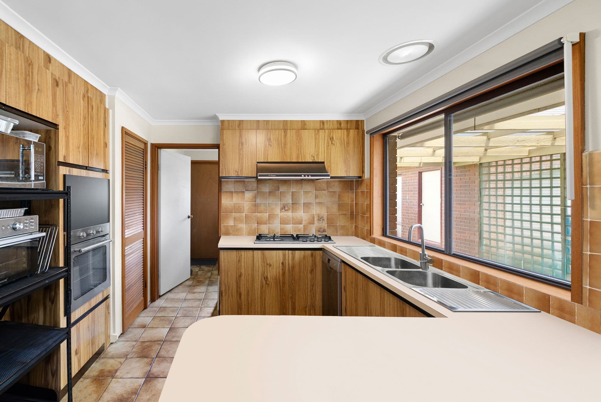 2 Miner Court, Werribee VIC 3030, Werribee - Thumbnail 6