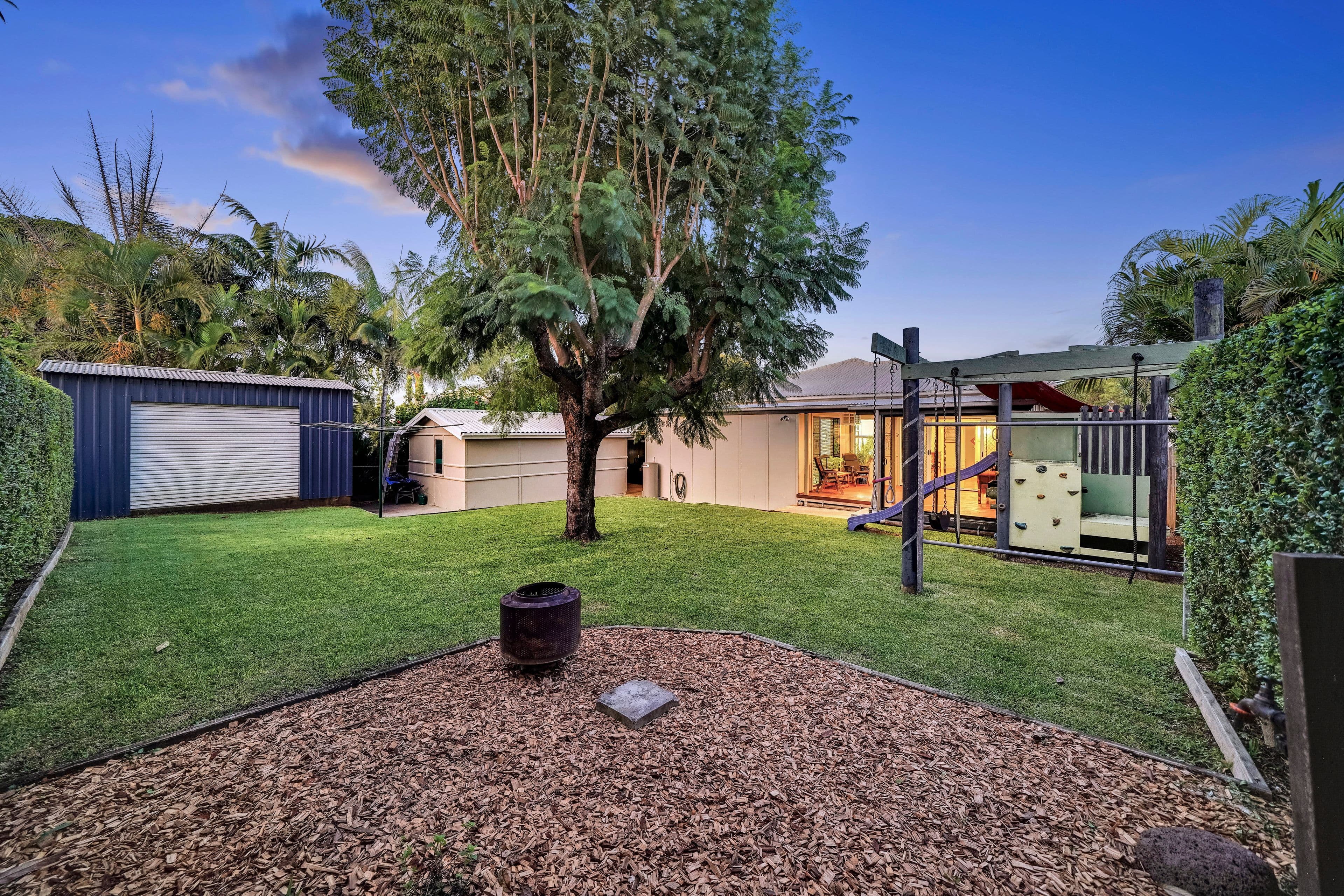 23 Easton Street, Silkstone QLD 4304, Silkstone - Thumbnail 2