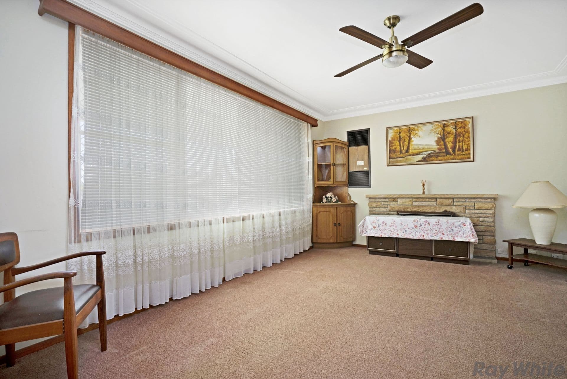 8 Wakehurst Crescent, Metford - Thumbnail 2
