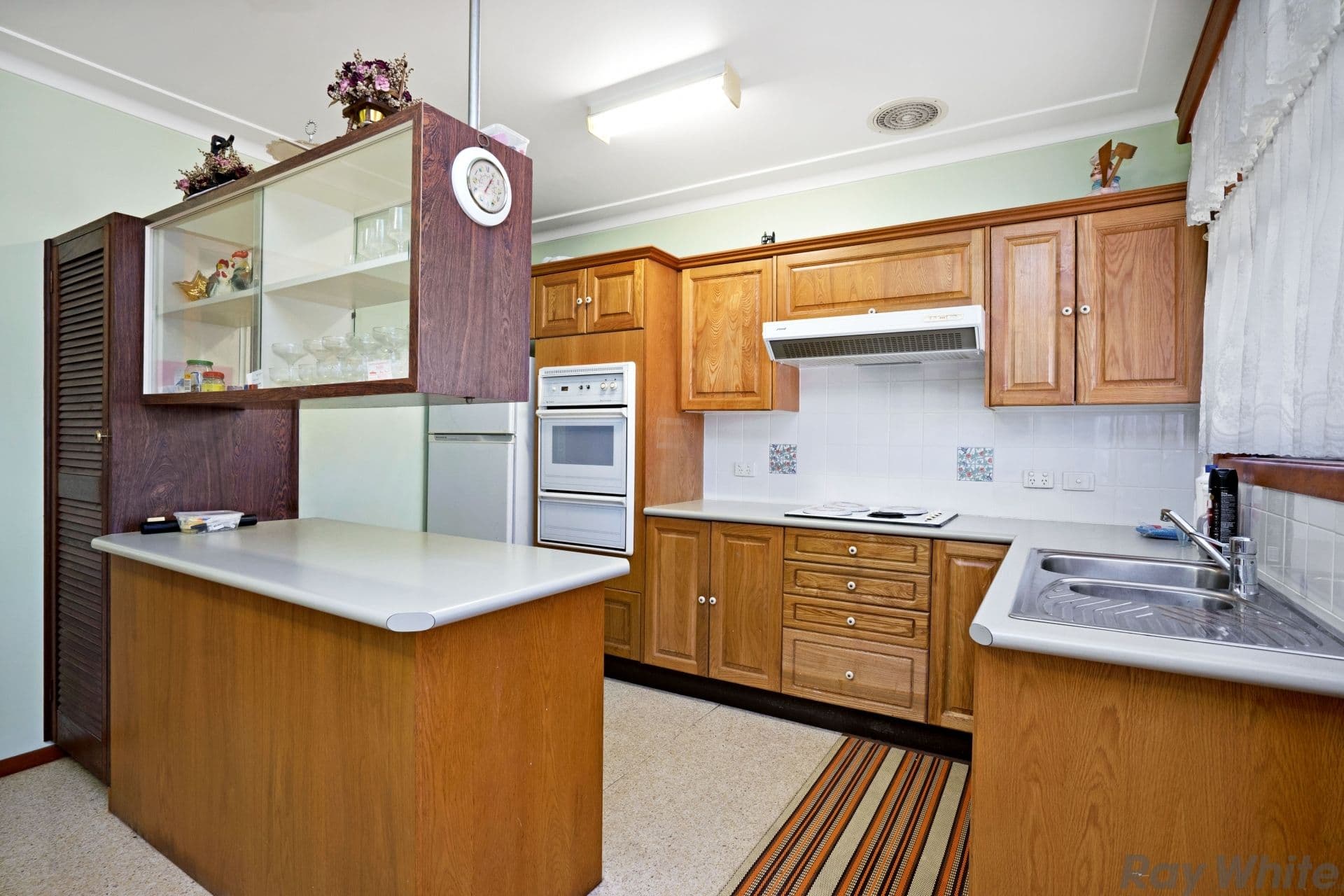 8 Wakehurst Crescent, Metford - Thumbnail 4
