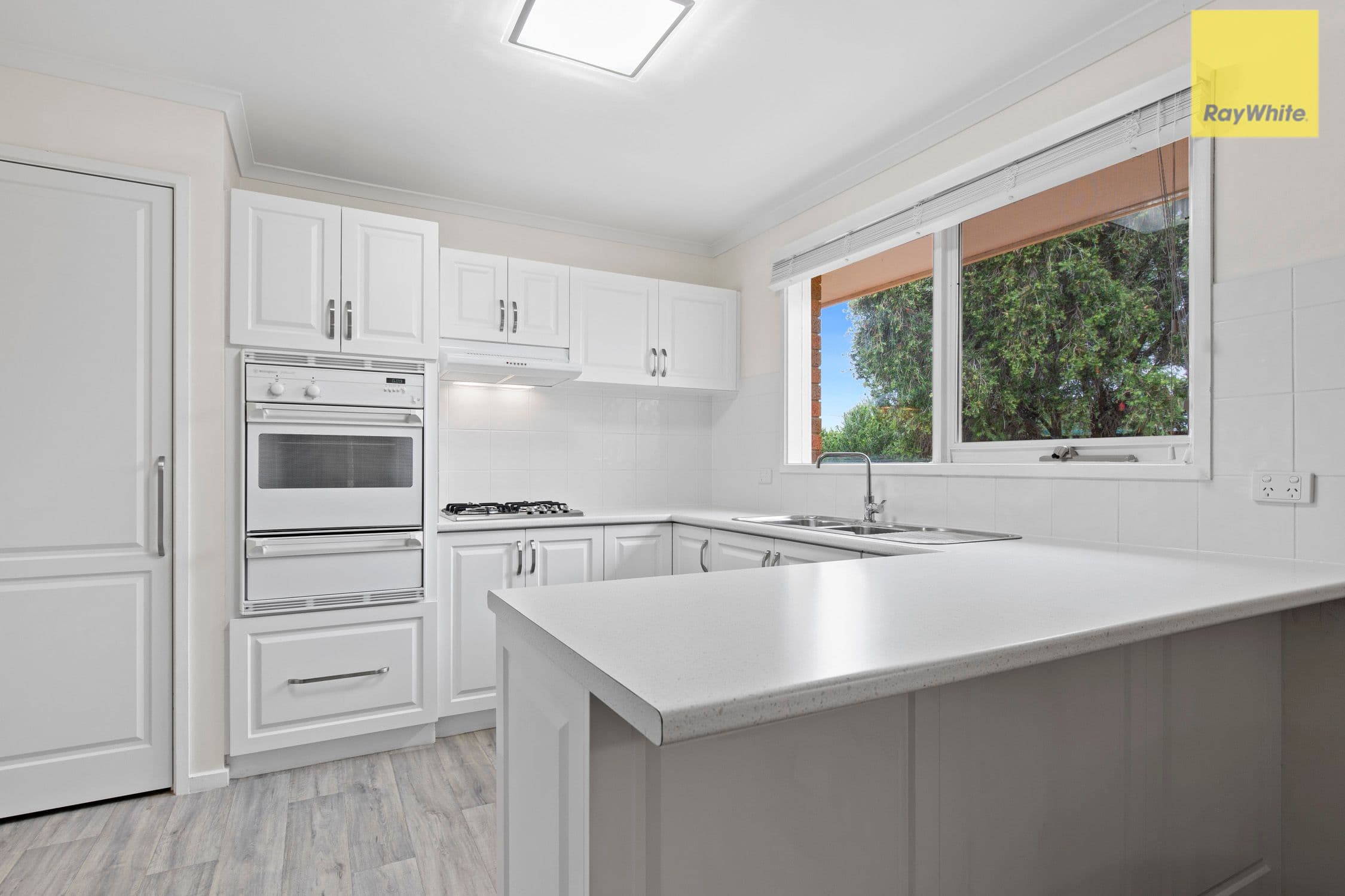 20 Winfield Drive, Kurunjang VIC 3337, Kurunjang - Thumbnail 2
