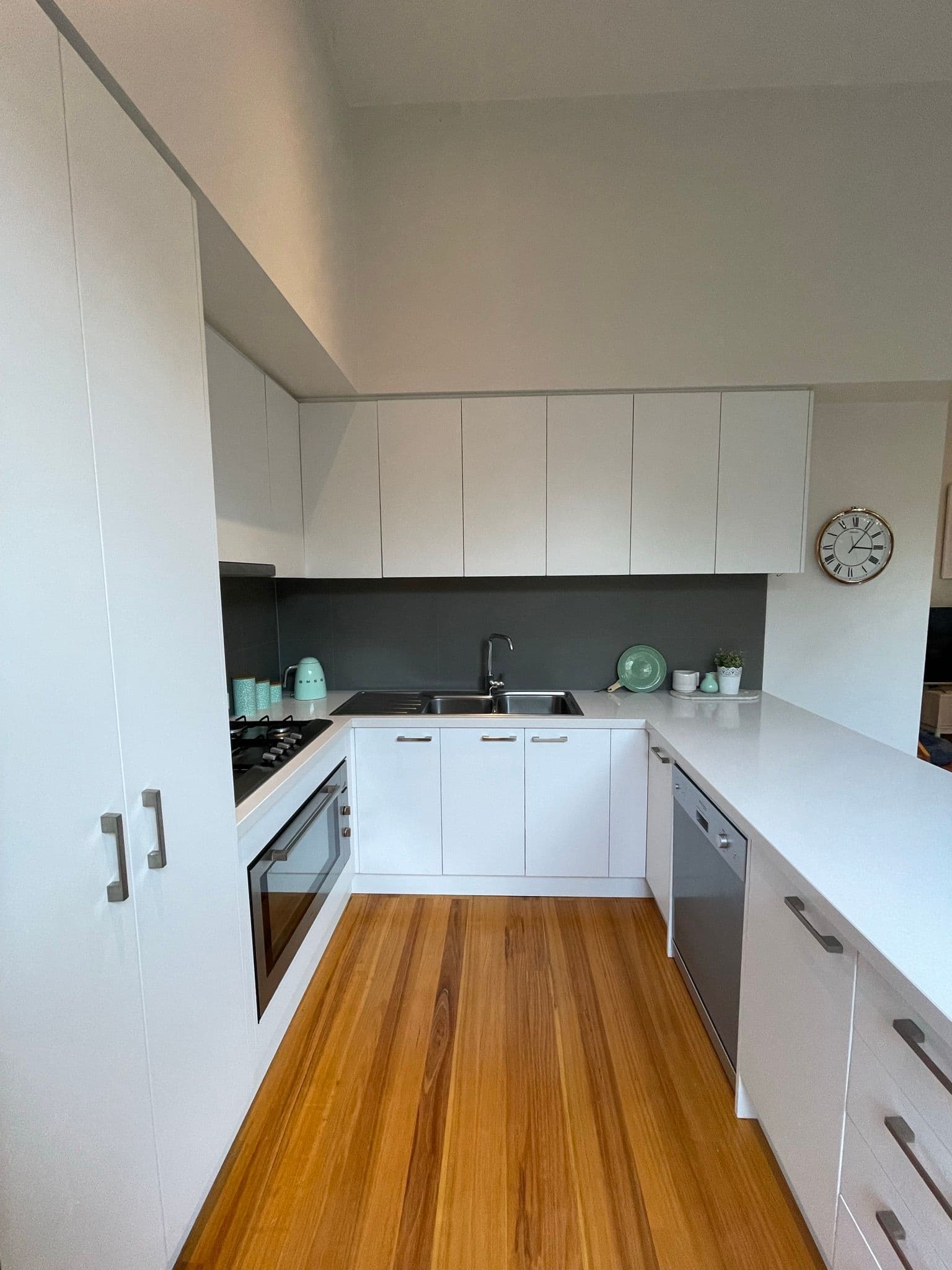 1B Tarrangower Avenue, Mitcham VIC 3132, Mitcham - Thumbnail 5