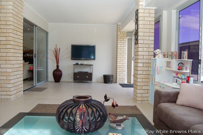 5 Burke Street, LOGAN VILLAGE QLD 4207, Logan Village - Image 1
