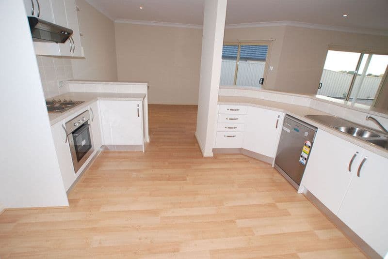 16 Seashore Avenue, SELLICKS BEACH SA 5174, Sellicks Beach - Thumbnail 4