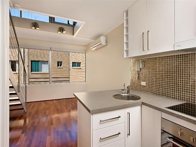 6 Nalla Court, Palm Beach QLD 4221, Palm Beach - Thumbnail 2