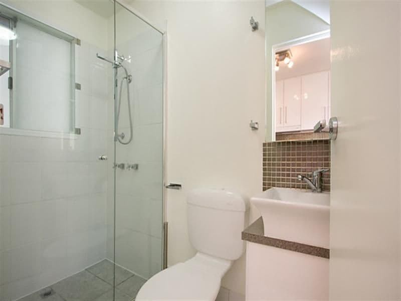 6 Nalla Court, Palm Beach QLD 4221, Palm Beach - Thumbnail 6