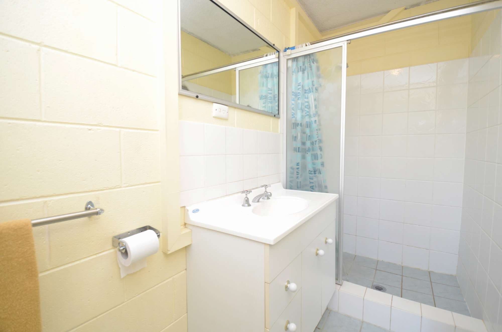 19 Ryan Street, NORTH WARD QLD 4810, North Ward - Thumbnail 2