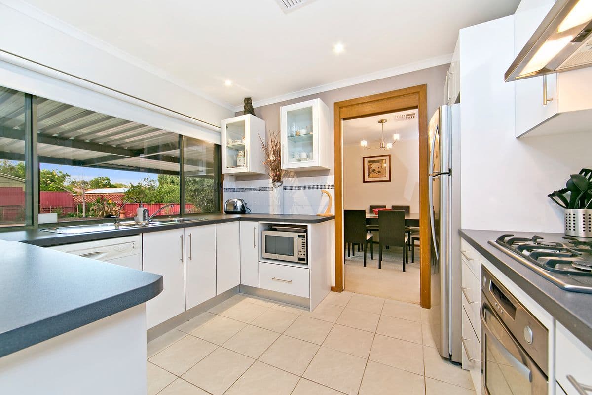 5 Doulton Crescent, MODBURY HEIGHTS SA 5092, Modbury Heights - Thumbnail 5