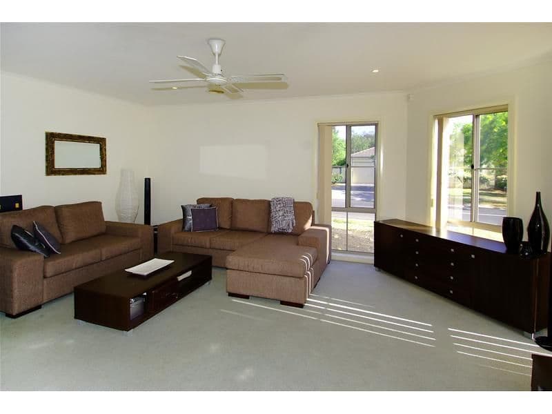 2 Blau Street, BUNDOORA VIC 3083, Bundoora - Thumbnail 4