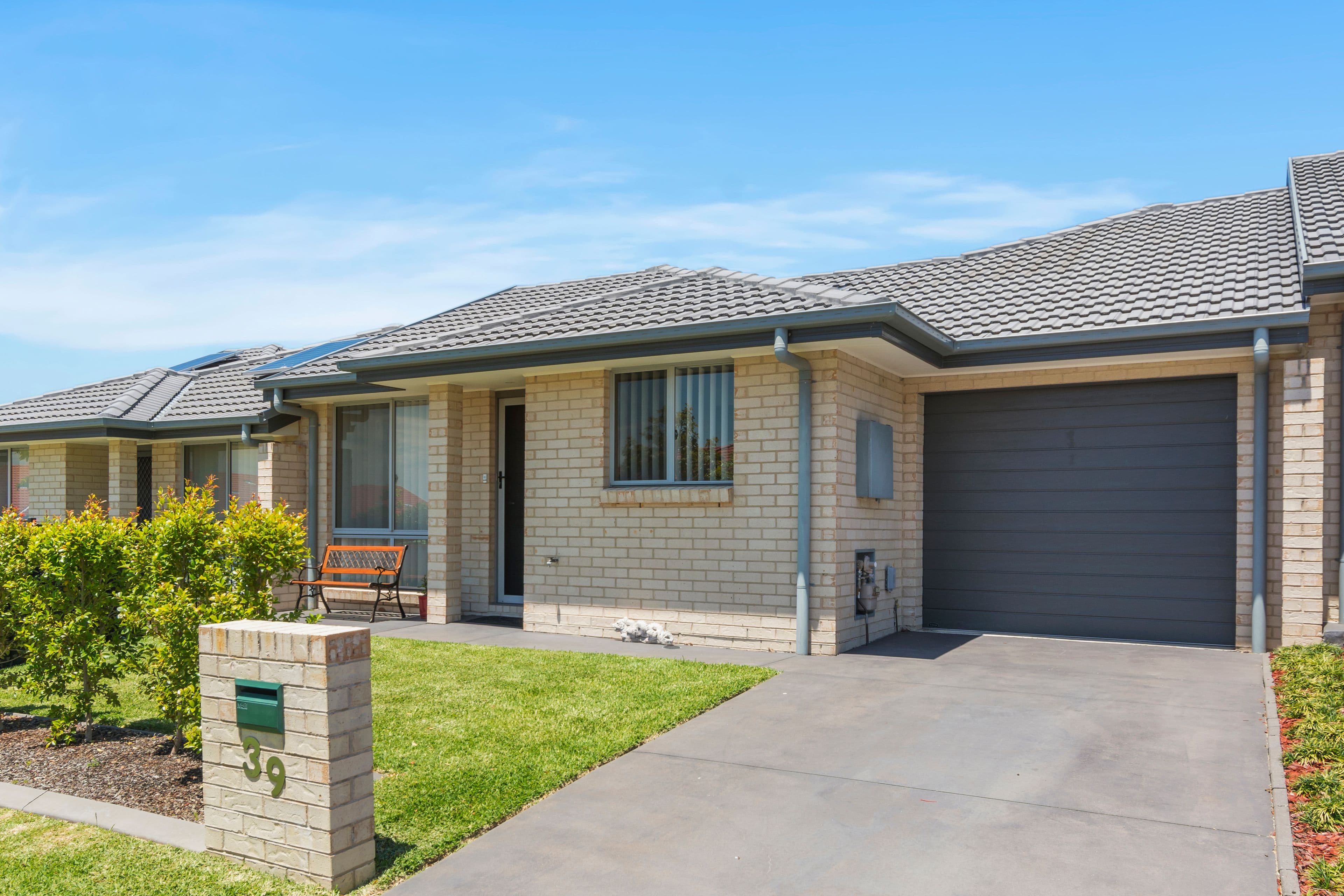 39 Flame Tree Circuit, Woonona - Image 1