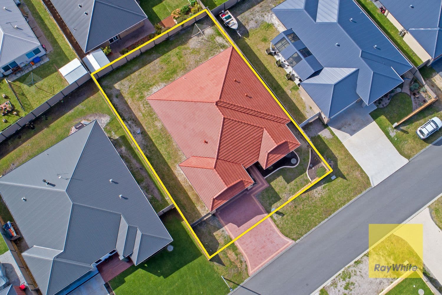 8 Cahill Court, Gledhow WA 6330, Gledhow - Thumbnail 2