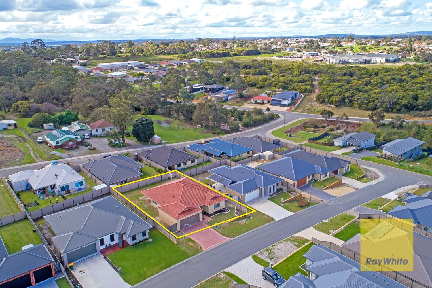 8 Cahill Court, Gledhow WA 6330, Gledhow - Thumbnail 3