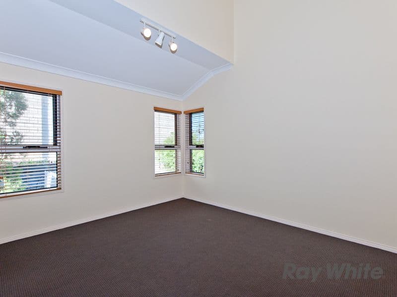 33 Daniel Drive, Albany Creek QLD 4035, Albany Creek - Thumbnail 7