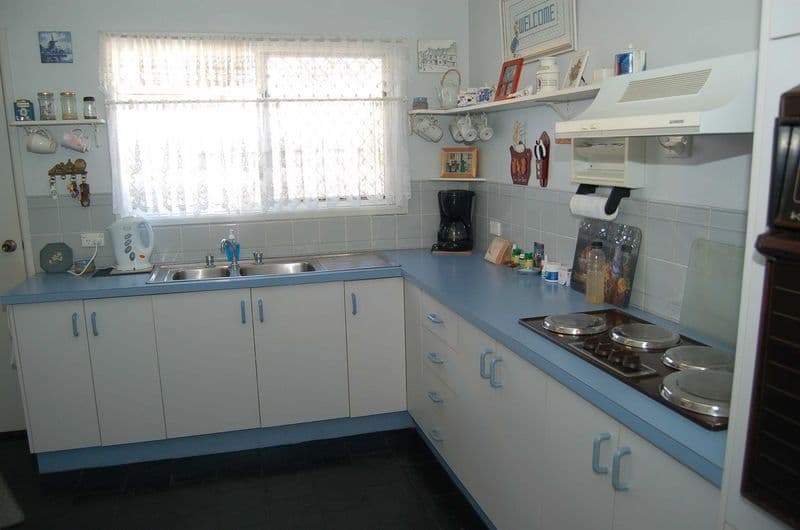 6   Bonhill Court, HILLCREST QLD 4118, Hillcrest - Thumbnail 2