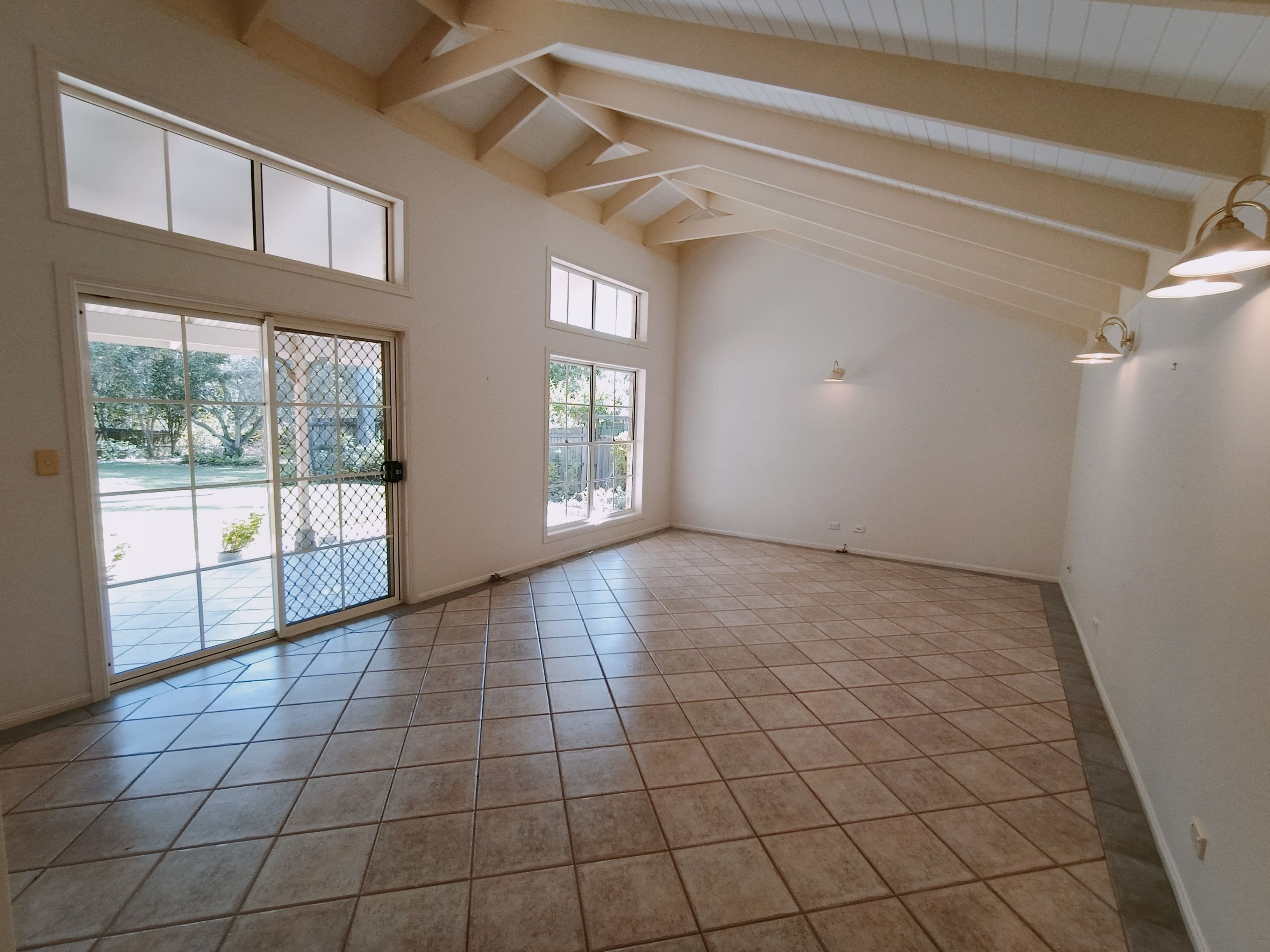 2/28 Rockvale Road, Armidale NSW 2350, Armidale - Thumbnail 2