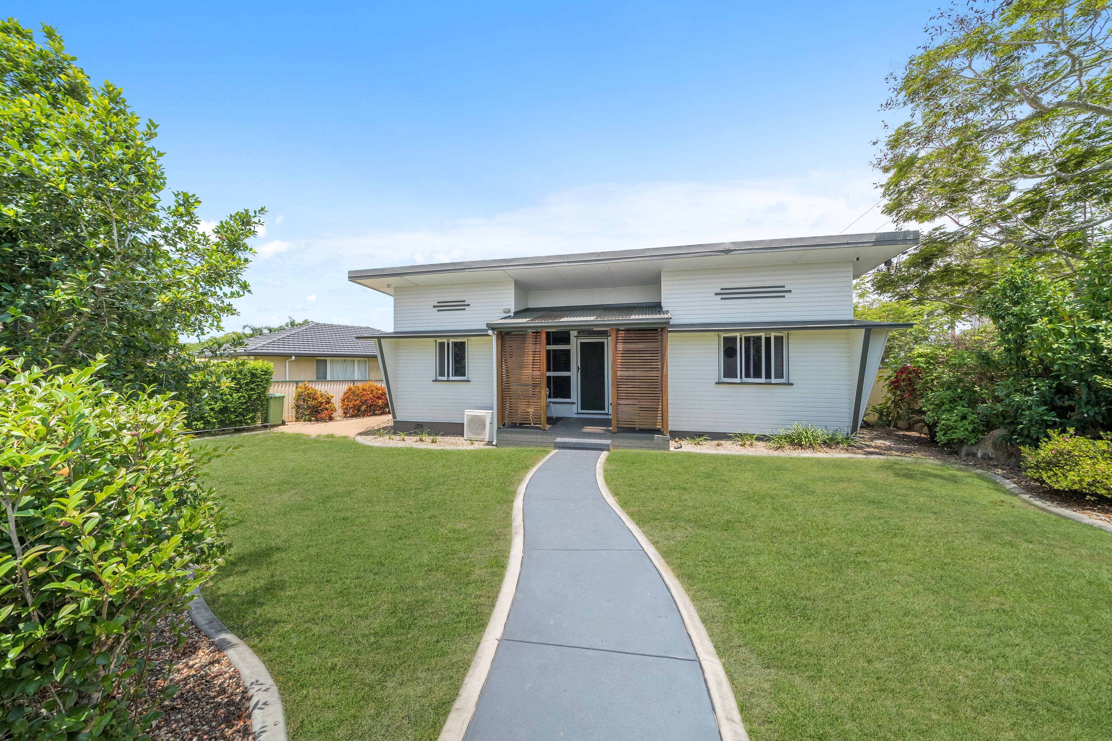 255 Elizabeth Avenue, Clontarf QLD 4019, Clontarf - Thumbnail 2